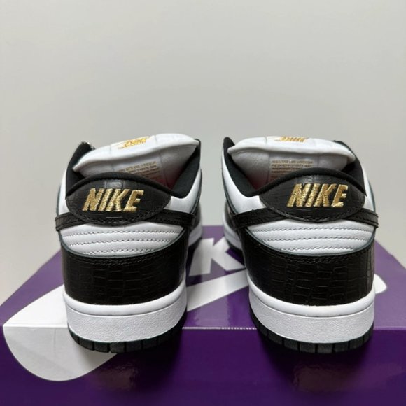 Nike Dunk Low SB Supreme